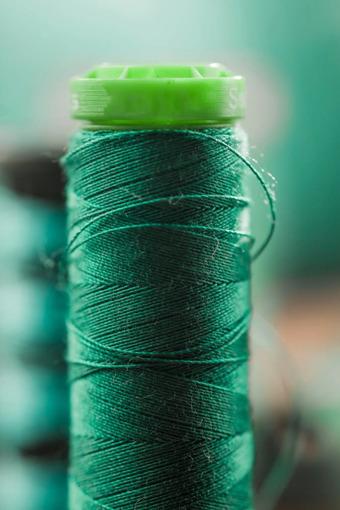 Пожалуйста, предоставьте исходное описание, которое нужно перефразировать на русском.