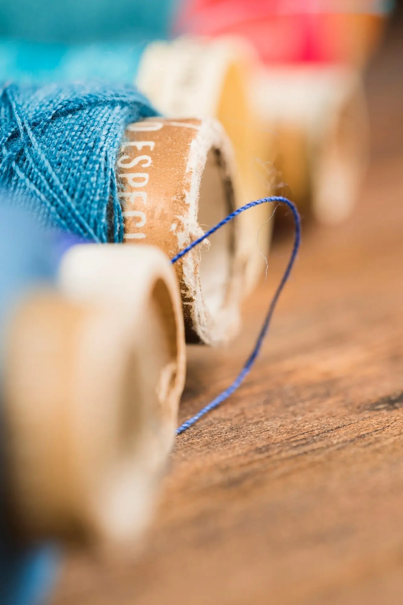 Пожалуйста, предоставьте исходное описание, которое нужно перефразировать на русском.